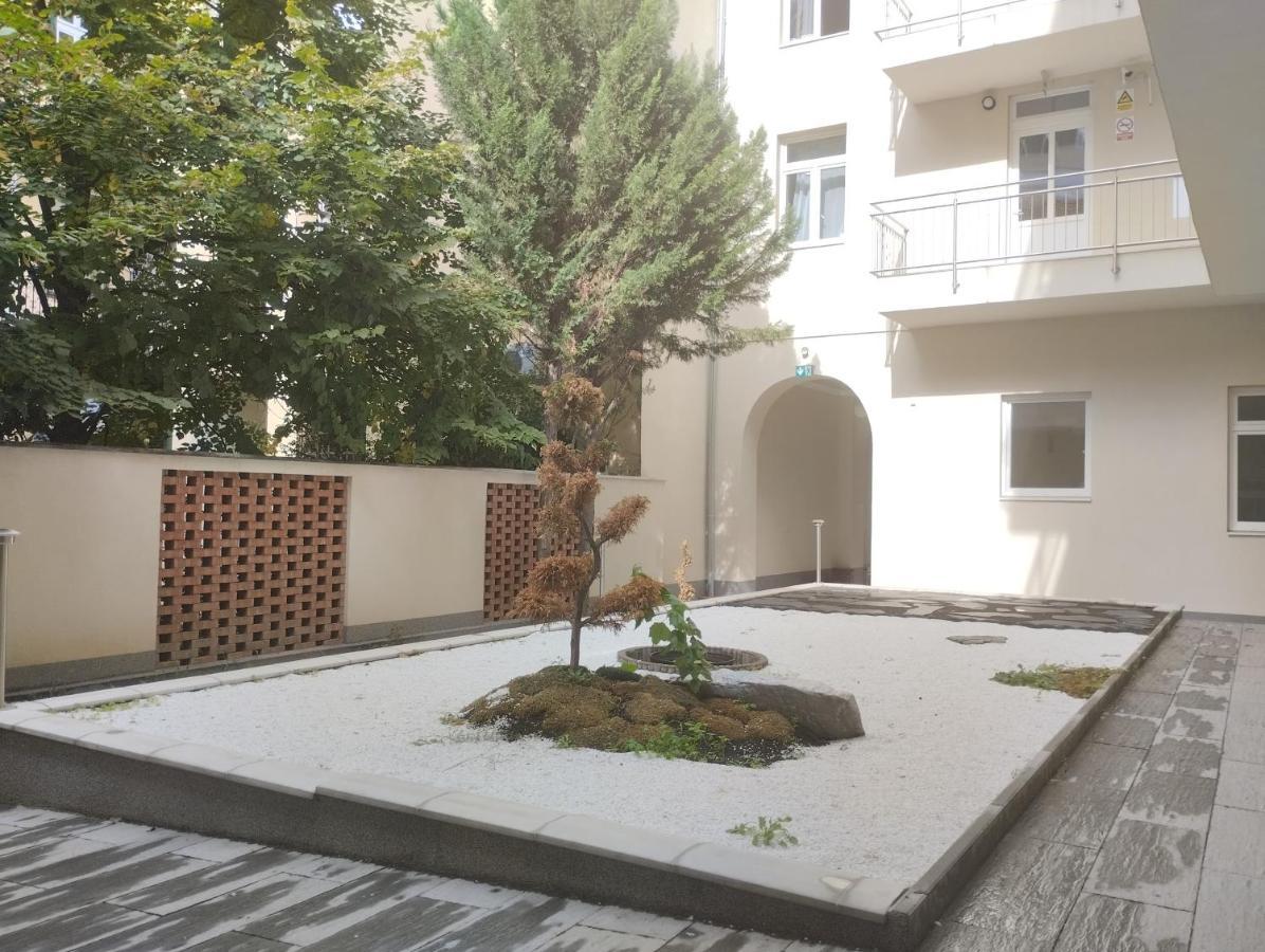 Krisztina 21 Apartment Budapest Eksteriør billede